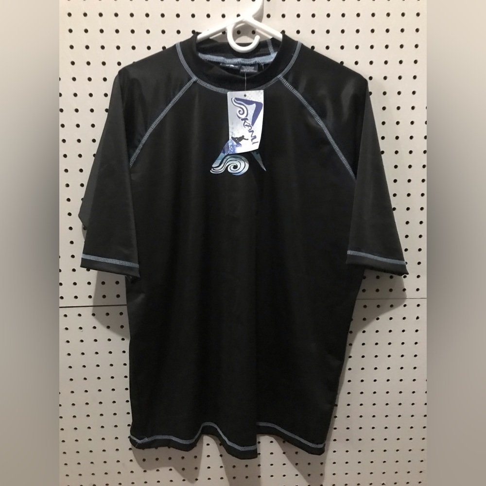 Kanu Surf Rashguard Size XXL NWT